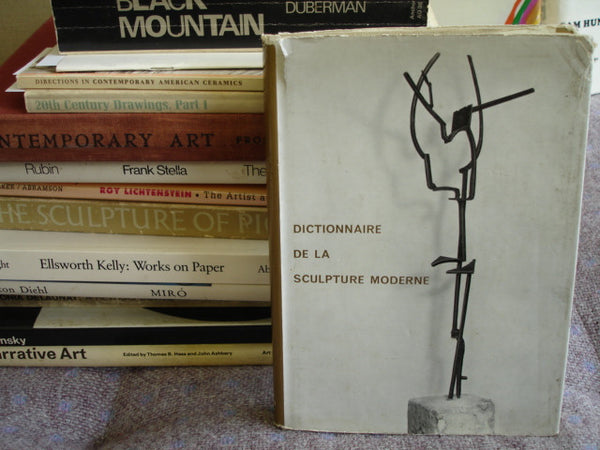 BOOK: Dictionaire De La Sculpture Moderne.  Free shipping in the USA