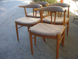 Chair: Set of 4 Danish Modern Cowhorn style Chairs in oak